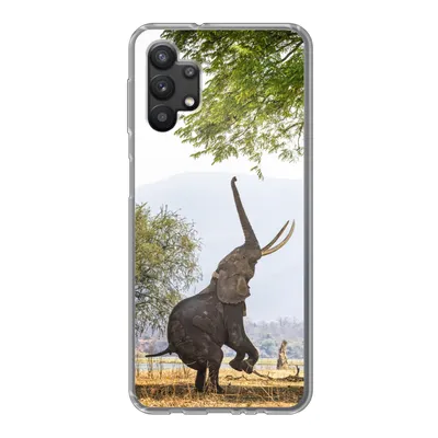 Produktbild von MuchoWow® Handyhülle Schutzhülle Hülle für Samsung Galaxy A32 5G Elefant - Baum - Blätter Silikon Softcase Handy Hülle - Softcase