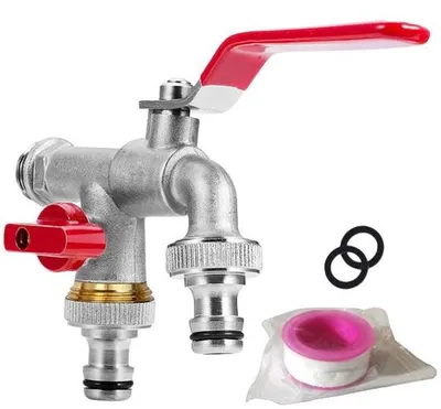Produktbild von Doppelgarnitur für den Garten - 1/2 Zoll Metallaußenhahn - Wetter- und Korrosionsbeständig - inkl. 2 Schlauchanschlüssen, Sprühkopf und Dichtmaske - Rot