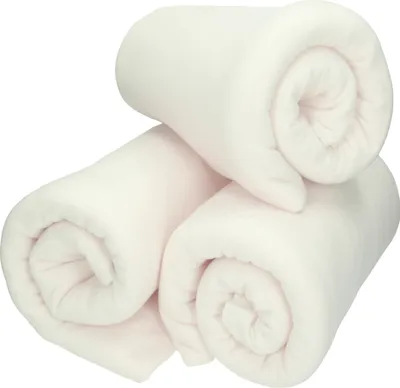 Produktbild von Betz Fleecedecke 3 Stück 130x170 cm 180g/m² –  Wohndecke & Kuscheldecke – Flauschige Sofadecke als Tagesdecke – Leicht, wärmend & pflegeleicht - creme