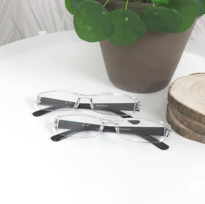 Produktbild von Lesebrille transparent, 2 Stück, Stärke +1,00, für Männer und Frauen
