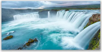 Produktbild von Küchenrückwand aus Glas 140x70cm Spritzschutz Wasserfall Natur