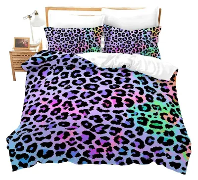 Zdjęcie produktu dla Komplet pościeli 2-częściowy, 155x220 cm, wzór leopard, fioletowa mikrofibra, z zamkiem i 1 poszewką na poduszkę 80x80 cm
