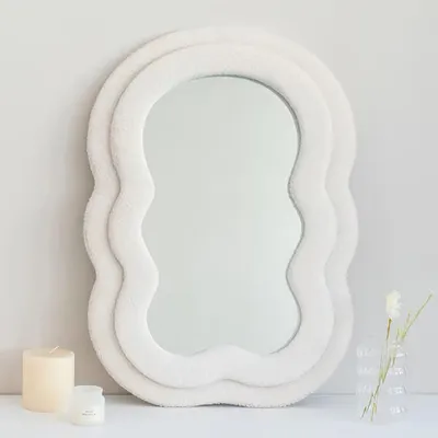 Obrázok produktu pre Milton & Oldbrook Teddy nástenné zrkadlo 50 x 70 cm Granna Weiß