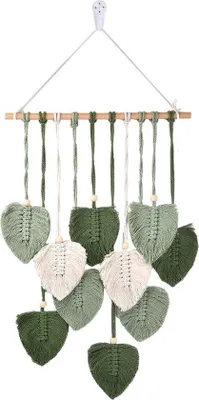Imagen del producto de Unyqoos® - Tapiz de pared de macramé, hecho a mano, estilo bohemio, hecho con hilo de algodón y con una barra de madera, color verde, con adornos de borlas, ideal para salones y dormitorios