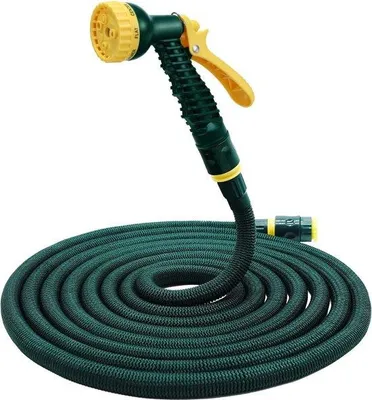 Produktbild von Famanu Gartenschlauch 7,5 m - Flexibel und Multifunktional mit 7 Düsen