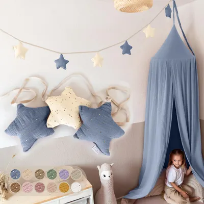 Produktbild von Handgemachte Wimpelkette aus Musselin Kinderzimmer Gold Applikation