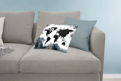 Produktbild von MuchoWow® Zierkissen Sofakissen Wohnzimmer Dekokissen 60x40 cm Weltkarte - Holz - Schwarz - Kopfkissen - Polster mit Foto