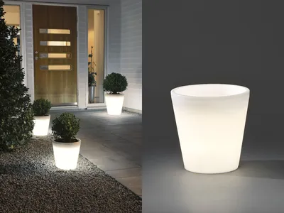 Produktbild von Konstsmide Assisi LED Pflanzentopf klein weiss, 3000K, 30lm, 15x2,4W, 12V/240V, Kunststoff, 7453-000