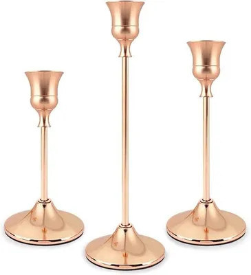 Productafbeelding van Kaarsenhouders Set - Kandelaars Roségoud - Sfeervol Huisdecor - Set van Drie Hoogtes - Tot 22 cm Hoog - Roségoud