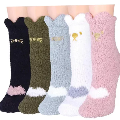 Produktbild von Socken – Warme Wintersocken für Damen – 5 Paar – Einheitsgröße – Plüschsocken für Damen – Haussocken – Schlafsocken – Flauschige Socken