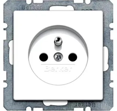 Imagen del producto de HAGER. Enchufe polar. Blanco brillante
