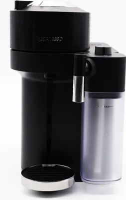 Produktbild von De’Longhi Nespresso Vertuo Lattissima ENV300.B, Pad-Kaffeemaschine, 1,8 l, Kaffeekapsel, Kaffeepad, 1450 W, Schwarz