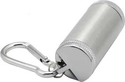 Produktbild von Tragbarer Mini-Taschen-Aschenbecher aus Metall für Auto, Outdoor, Strand, mit Schlüsselanhänger, Raucher-Geschenk-Silber