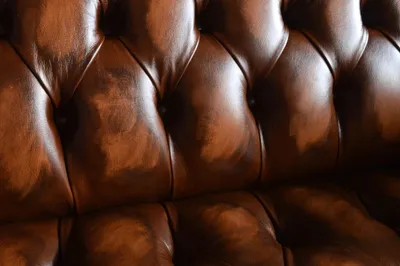 Produktbild von Chesterfield Sofa Couch Polster Sofas Klassischer 2 Sitzer Leder Winchester U1