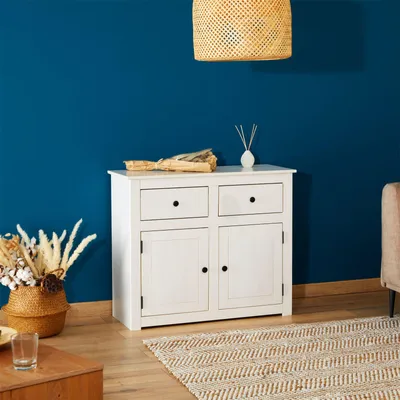 Produktbild von Kommode PAULO weiß aus Massivholz im Landhausstil mit 2 Türen und 2 Schubladen, Mexico Sideboard aus Kiefer mit Beschlägen und Griffen aus Metall