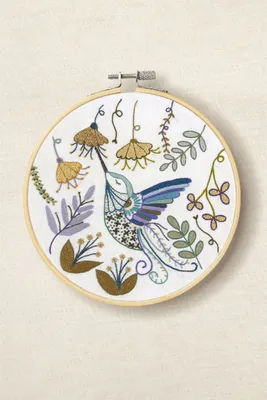 Produktbild von Freestyle-Stichset mit DMC-Stempel und Holzreifen "Colibry", Diam 18,5cm