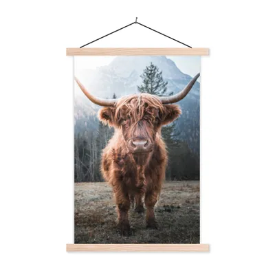 Produktbild von MuchoWow® Textilposter Schottischer Hochländer - Kuh - Tiere - Berg - Natur 60x90 cm mit holzfarbenen Rahmen - Textil