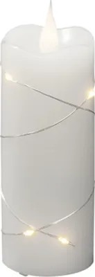 Produktbild von Konstsmide - LED Echtwachskerze weiß, mit 3D Flamme und silberfarbenem Draht umwickelt, 4h und 8h Timer, 1 warm weiße Diode / 6 LED Tropfen, batteriebetrieben, Innen, 0,24W, silberfarbenes Kabel, Batterie: 2 x AA 1,5V (exkl.)- 1824-190
