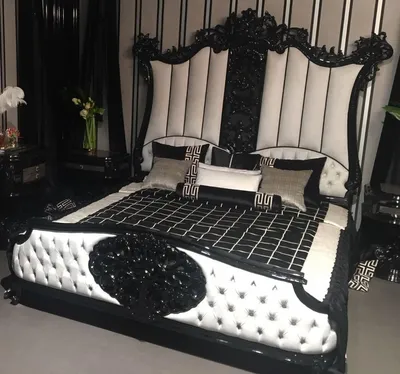 Produktbild von Casa Padrino Luxus Barock Doppelbett Schwarz / Weiß - Edles Massivholz Bett mit Kopfteil - Prunkvolle Schlafzimmer Möbel im Barockstil
