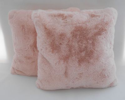 Kissen Sofakissen Schaffell Hasenfell Fell Fellkissen Kissen Kissenbezug ca. 40x40 cm Deko Kunstfell gefüllt 2er Set mit Reißverschluss Farbe: Hasenfelloptik Rosé