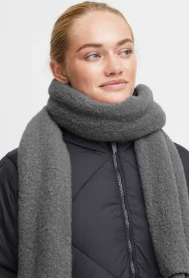 Produktbild von OXMO BY - OXVianna scarf - Scarf  - 21800190-ME
