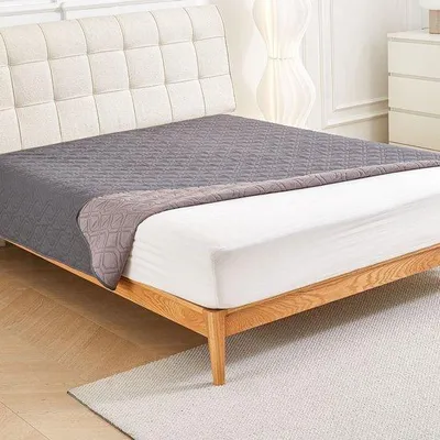 Image de Couverture et coussin imperméables réversibles pour chiens et animaux de compagnie, protection de matelas pour canapés, housse pour salon, convient à la plupart des chats, chiens et animaux de compagnie (75 × 127 cm) - gris foncé