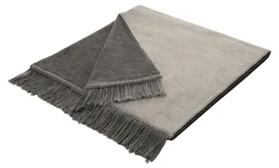 Produktbild von Biederlack Plaid mit Fransen Cover Baumwolle Design Salt & Pepper Farbe silber Größe 50 x 200