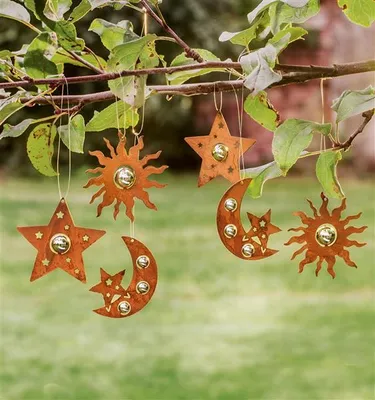 Produktbild von 6 Dekohänger "Sonne, Mond & Sterne" aus Metall in Rost Optik, mit kleinen silbernen Kugeln, Hängedeko, Türdeko, Wanddenko, Fensterdeko