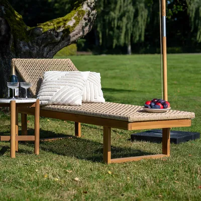 Produktbild von home24 Sonnenliege - Braun - Rattan - Massivholz - 65 x 38 x 190 cm