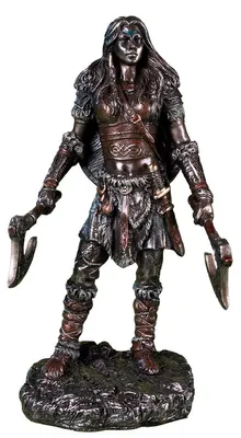 Zdjęcie produktu dla Wiking z podwójną siekierą, 15 cm - dekoracyjna figurka dla kolekcjonerów