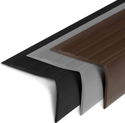Produktbild von Stufenkantenprofil Toronto PVC Treppenkantenprofil in L-Form 40x25 mm Schwarz Länge: 120 cm