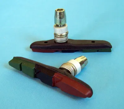 Produktbild von Promax Allwetter V-Brake Bremsbeläge 3-Farbig Bremsgummi Bremsschuhe