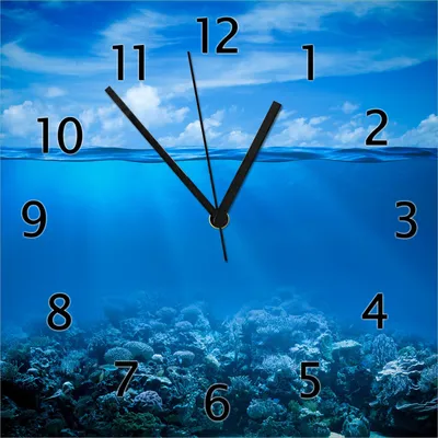 Produktbild von Wallario Design Wanduhr Unterwasserwelt Meer aus Echtglas, Größe 30 x 30 cm