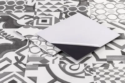 Image de Revêtement de sol en PVC LISBOA TILES - Dalles en vinyle autocollantes - Revêtement de sol en vinyle - Lavable - 30,48 x 30,48 cm (22 pièces/2,04 m²)