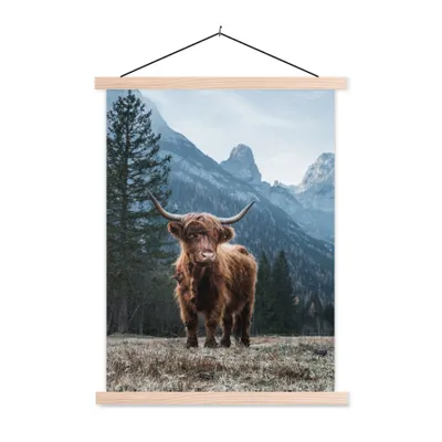Produktbild von MuchoWow® Textilposter Schottische Highlander - Berg - Landschaft - Bäume - Kuh - Natur 60x80 cm mit holzfarbenen Rahmen - Wandbild