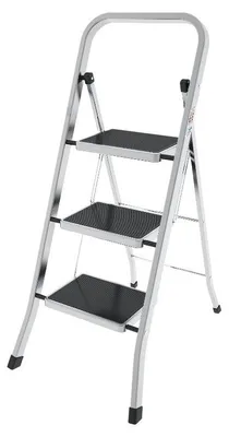 Immagine prodotto di Sgabello in alluminio con gradini in acciaio e montanti ricoperti di gomma portata max 150 kg - 3 gradini H69 cm
