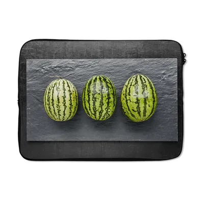 Produktbild von MuchoWow® Laptop Hülle 14 ZollWassermelonen - Stein - Schwarz Laptoptasche - Laptoptasche - Stoßsicher - Schutzhaube
