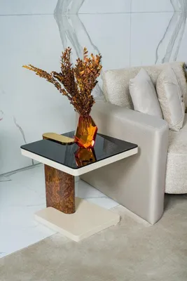 Produktbild von Klassischer Couchtisch aus Massivholz – Für ein gemütliches Zuhause.