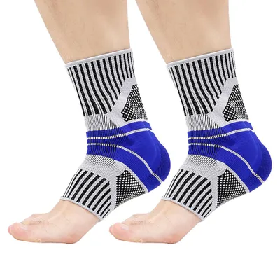 Produktbild von 1 Stück Kompressions-Fußbandage Größe L aus hochelastischem Nylon-Elasthan-Mix (85 % / 15 %) mit medizinischer Kompression. Speziell entwickelt zur gezielten Entlastung von Ferse, Fußgewölbe und Knöchel bei Plantarfasziitis, Achillessehnenreizung und Fersensporn. Bietet stabilen Halt ohne Einschränkung der Beweglichkeit, fördert die Durchblutung und reduziert Schwellungen. Atmungsaktiv, zehenlos und besonders leicht – ideal für aktive Nutzer beim Laufen, Sport oder im Alltag.