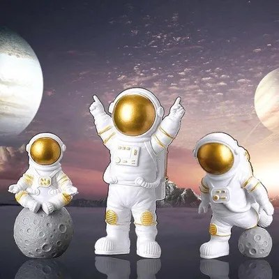 Produktbild von Famanu Set von 3 Astronautenfiguren - Raumdeko für Feiern