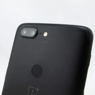 Produktbild von OnePlus 5T, 15,3 cm (6.01"), 8 GB, 128 GB, 16 MP, Android 7.1.1, Schwarz