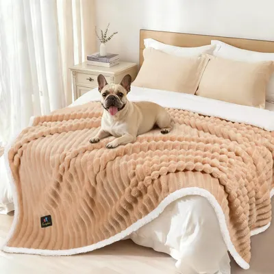 Immagine prodotto di Coperta per cani, coperta per gatti, impermeabile, lavabile, in pile Sherpa, taglia L (145x165 cm), color cammello