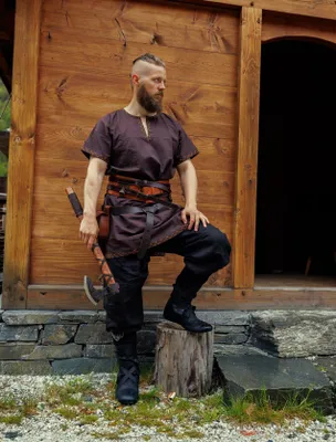 Produktbild von Wikinger Tunika kurzarm Dunkelbraun "Harbard" M