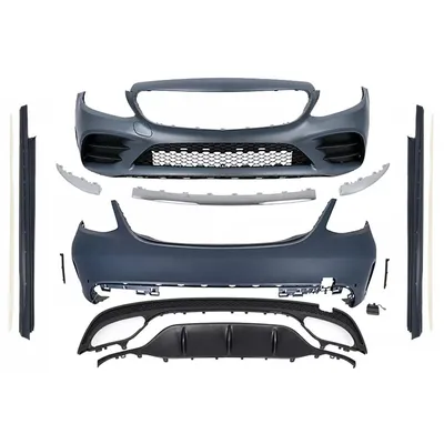 Productafbeelding van Bodykit voor Mercedes C-klasse W205 sedan, modeljaren 2014-2018, bestaande uit bumpers, sideskirts en uitlaatsierstukken.