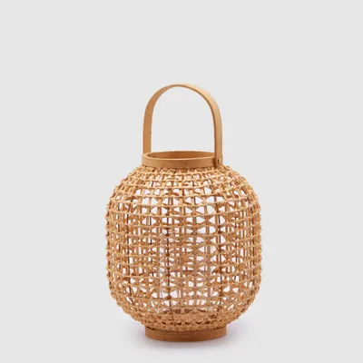 Image de Lanterne en bois avec poignée, idéale pour la décoration