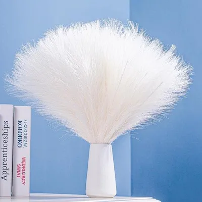 Produktbild von 10 Stück weißes Pampasgras, flauschig - 17,7 Zoll, künstliches Pampasgras zur Dekoration - Kleine, flauschige Pampasgräser als Dekoration für Blumenarrangements und Vasen, ideal für den Boho-Stil