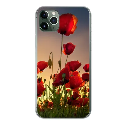 Produktbild von MuchoWow® Handyhülle Schutzhülle Hülle für iPhone 11 Pro Max Bunter Himmel über einem Mohnblumenfeld in Dänemark Silikon Softcase Handy Hülle - Schutz