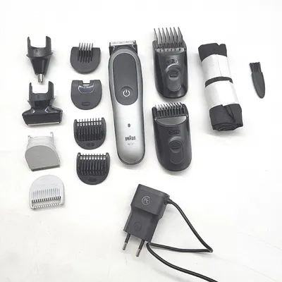 Produktbild von Braun All-in-One Series 7 12-in-1 Groomingset ProBlade Nasenhaartrimmer Mens'