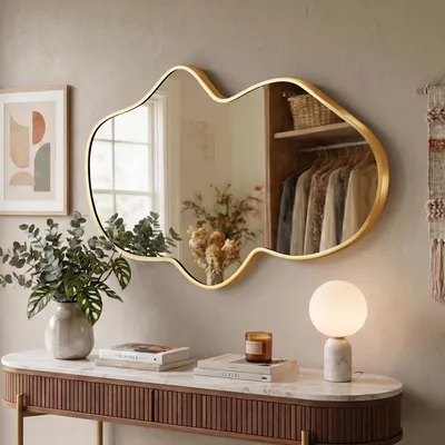 Image de Miroir mural avec cadre métallique de forme irrégulière