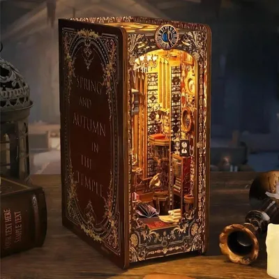 Produktbild von DIY Book Nook Glaube und Liebe - 3D-Puzzle - 200 Teile - Miniaturhaus mit LED - Musikbox